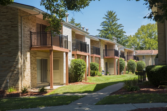 Lush Wooded Landscape - Spruce Knob Apartments