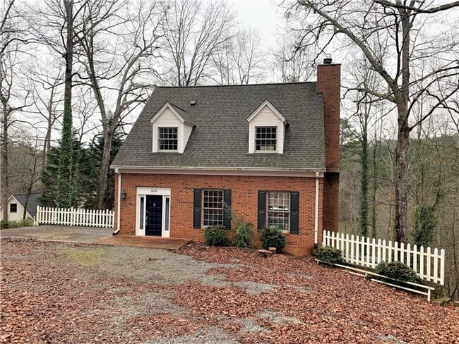 Building Photo - 3978 Pineshore Cir