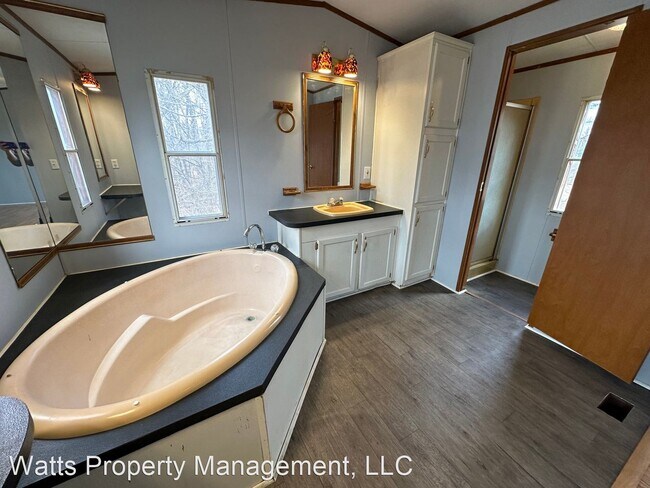 Foto del edificio - 3 br, 2 bath House - 118 Buckingham Lane