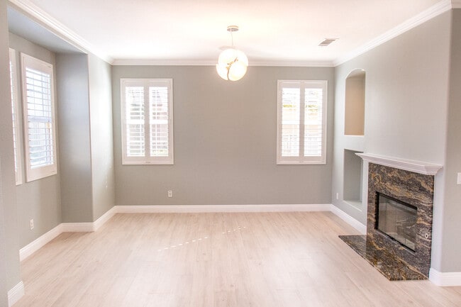 Building Photo - 3br/3.5ba Home in Carmel Valley-Torrey Hig...