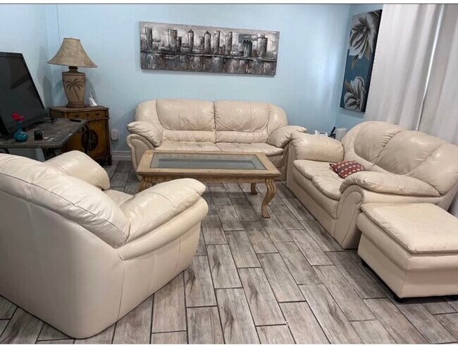 Sala de estar - 264 Ambler St