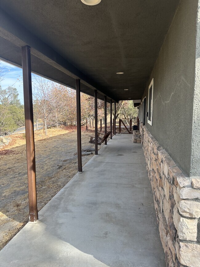 Foto del edificio - 29802 Yosemite Springs Pkwy
