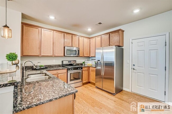 Building Photo - 1515 Hudson Cir