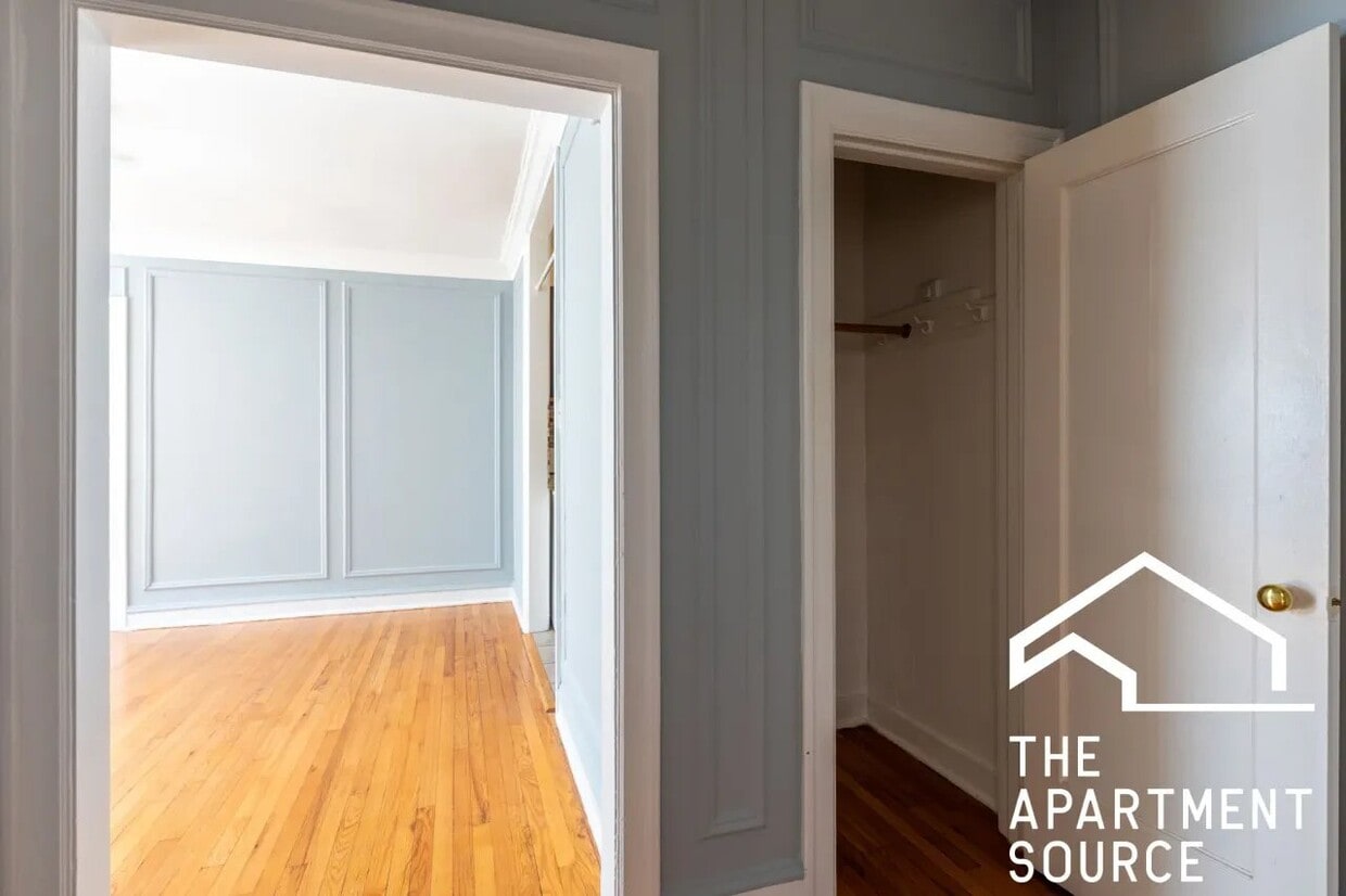 Photo - 1371 W Estes Ave (Chicago, IL)