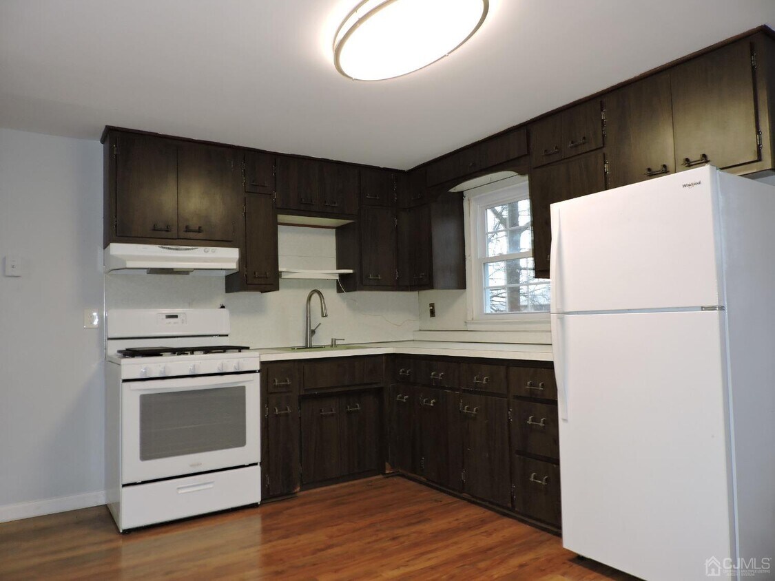 Foto principal - 196 Plainfield Ave