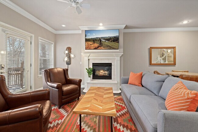 Foto del edificio - 301 Genesis Dr