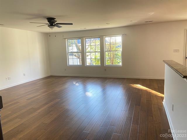 Building Photo - 3133 Huntington Ridge Ct