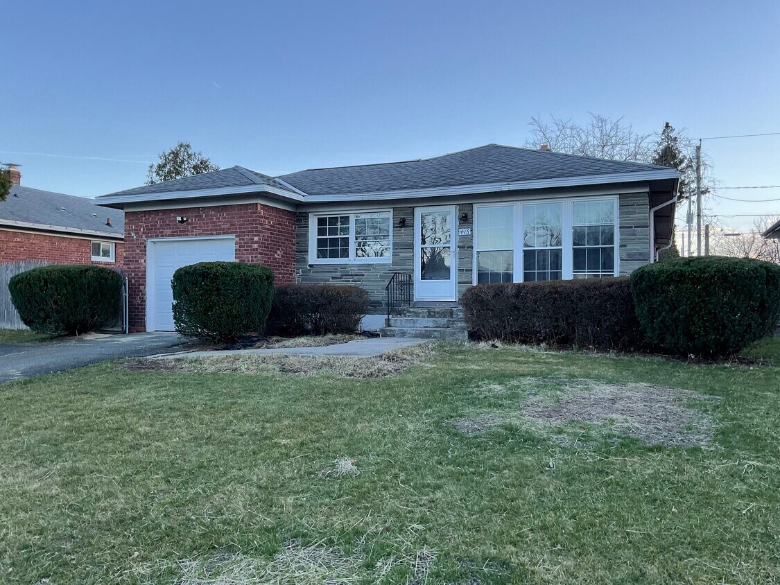 416 Hackett Blvd, Albany, NY 12208 House Rental in Albany, NY