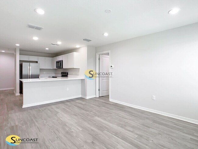 Building Photo - 3821 SW 43rd Ct