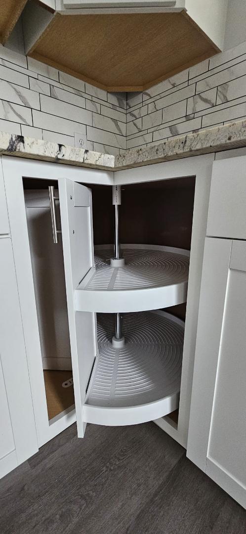 Building Photo - 101 S Moss St