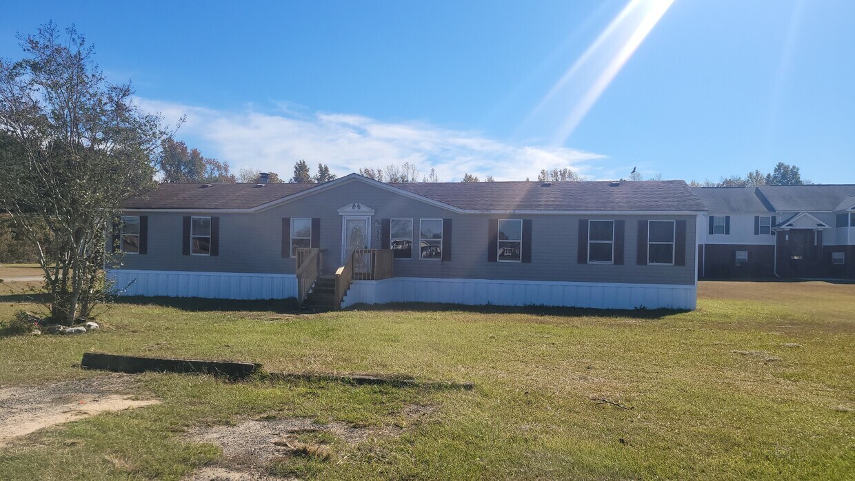 Primary Photo - 7424 Five Chop Rd