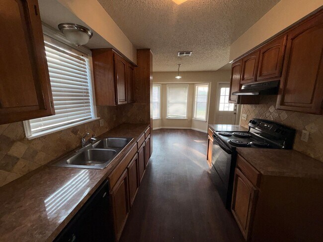 Foto del edificio - Updated 3/2/2 in Glen Estates