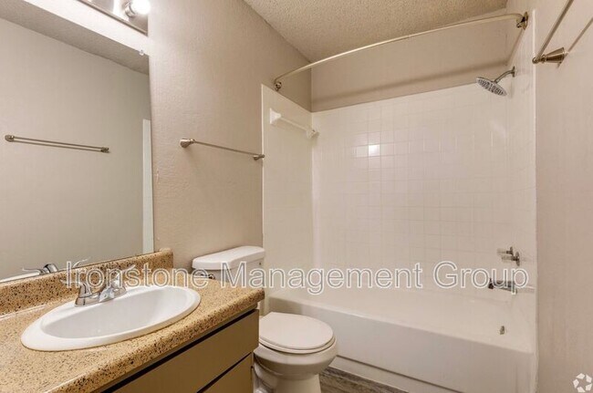 Foto del edificio - 5307 E 47th Pl