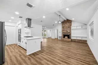 Building Photo - 12931 Westella Dr