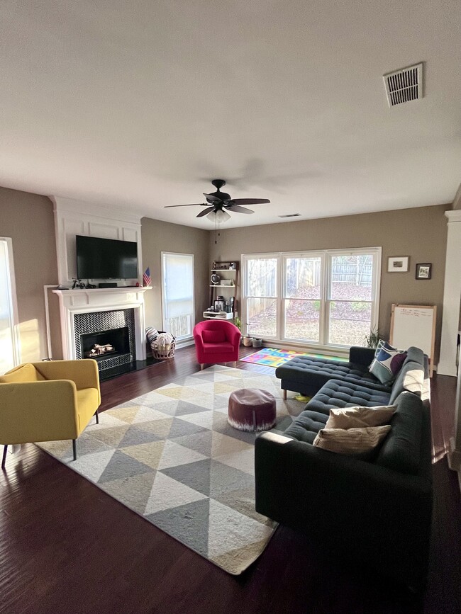 Living Room - 10035 Barston Ct