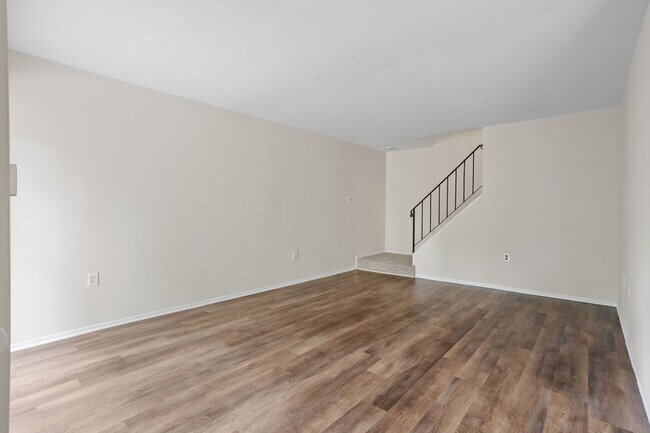 Foto del edificio - 1404 Timber Creek Rd