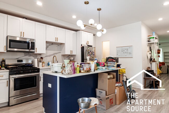 Building Photo - 4939 N Saint Louis Ave