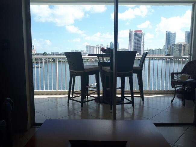 4th floor - Perfect for the view and intimity - 410 Golden Isles Dr