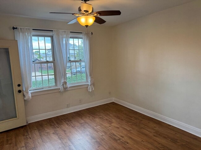 Foto del edificio - Cozy 3BR, 1BA Single Family Home 2CG