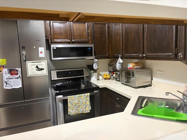 Building Photo - 4403 Aberdeen Dr