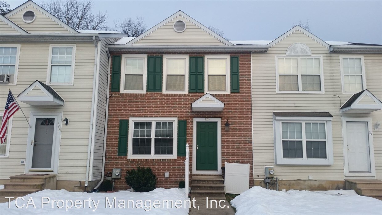 Primary Photo - 2 br, 2.5 bath House - 126 Mahogany Drive