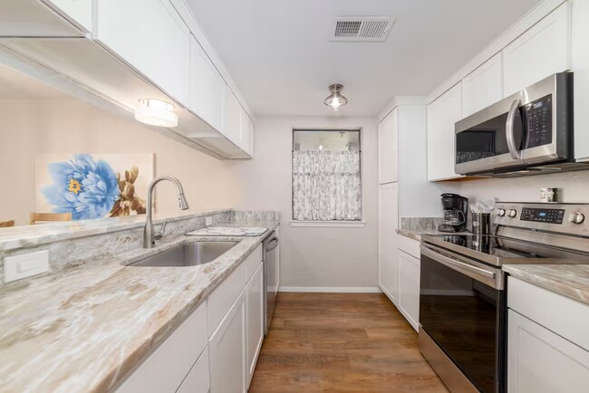 Foto del edificio - 222 T Bar M Dr