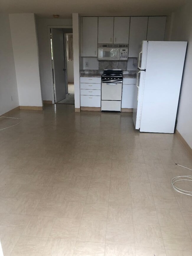 Photo - 2860 Waialae Ave Apartment