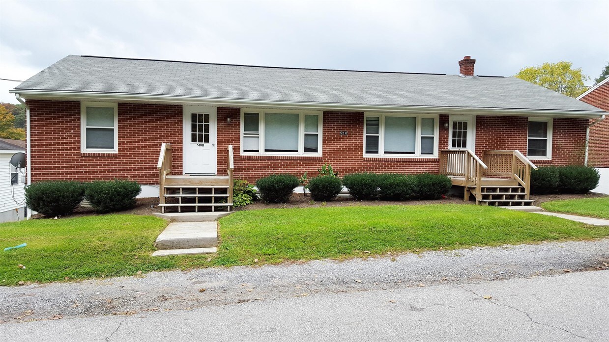 Primary Photo - 510 Harrell St