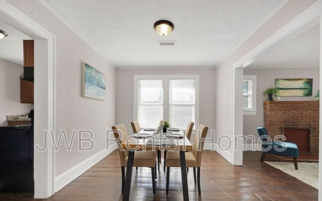 Foto del edificio - 472 W 66th St