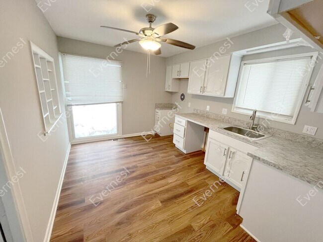 Foto del edificio - 26167 Andover St