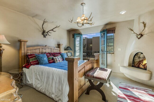 Foto del edificio - 2 br, 2 bath Condo - 103 Catron St