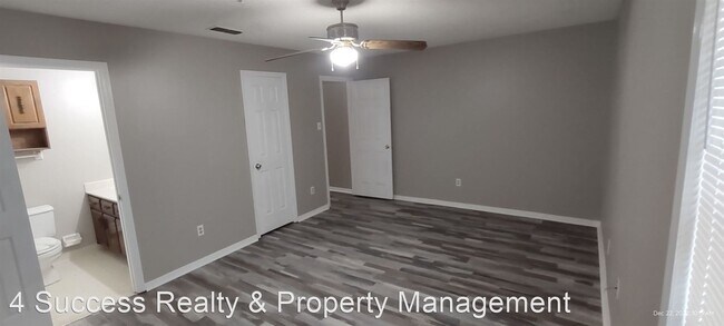 Foto del edificio - 2 br, 2 bath House - 2832 E. Hickory Bluff
