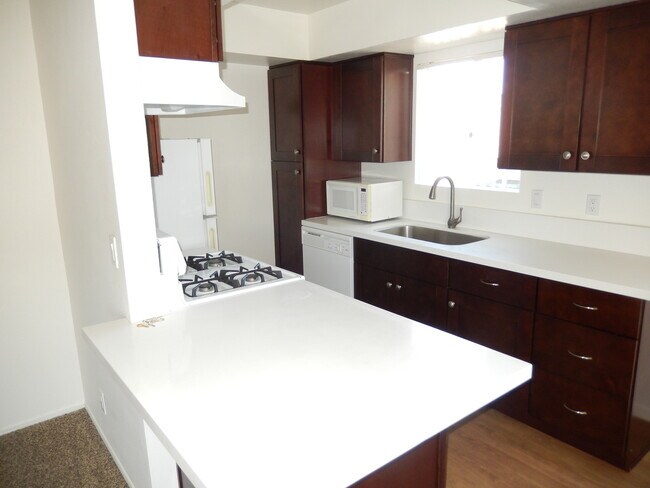Foto del edificio - 2 Bed, 1 Bath in Highly Desired North Park!