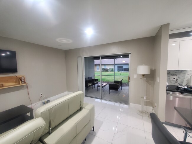 Building Photo - 3568 Boca Ciega Dr