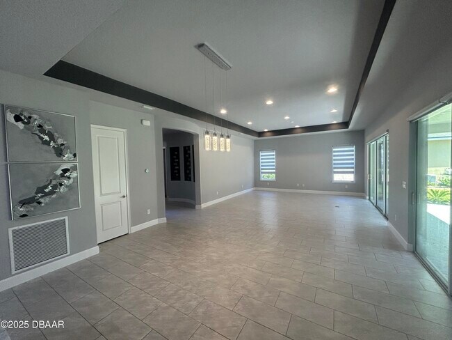 Foto del edificio - 876 Creekwood Dr