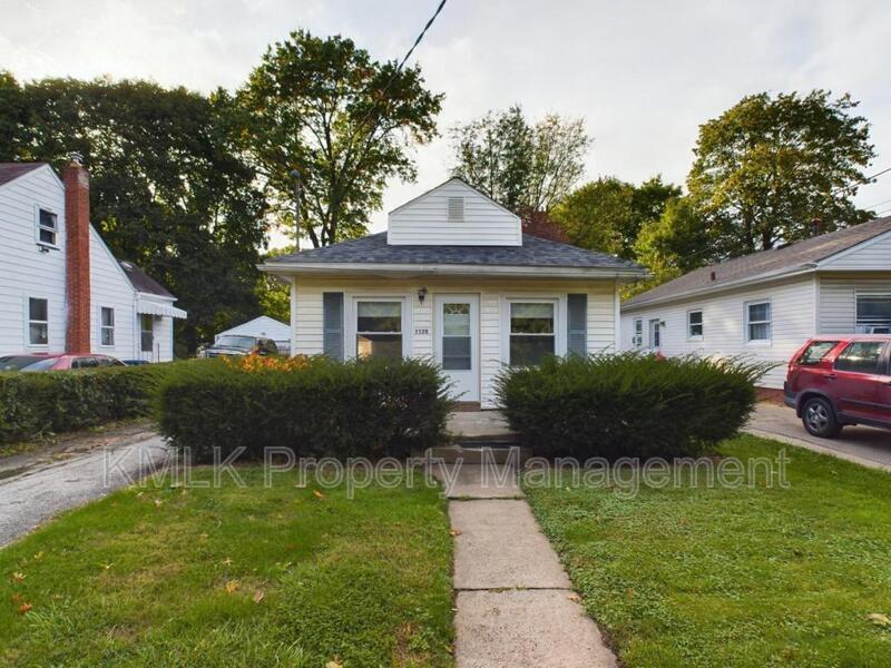 Foto principal - 1128 Cordova Ave