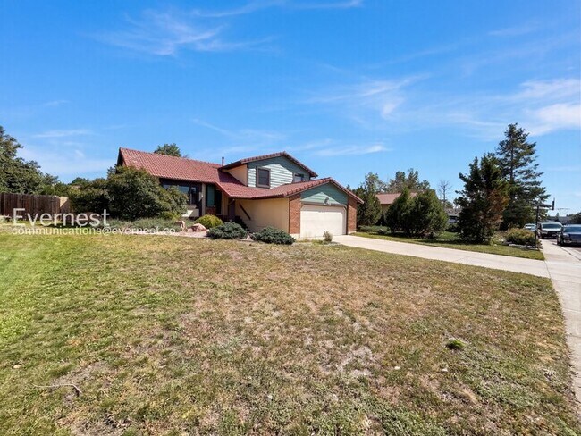 Foto del edificio - 4035 Thundercloud Dr