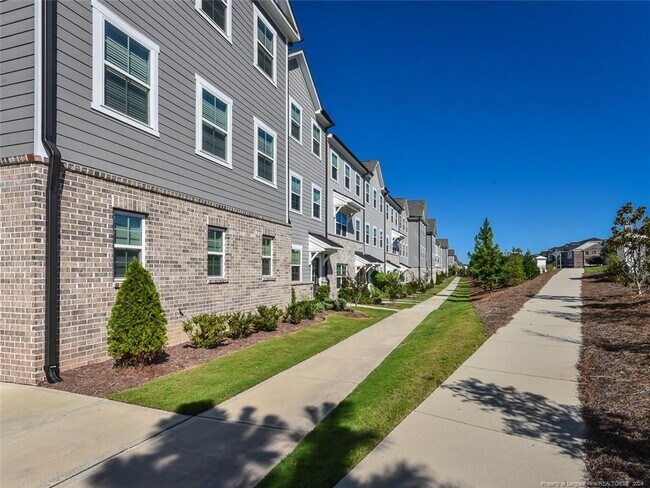 Building Photo - 531 Bistre Dr