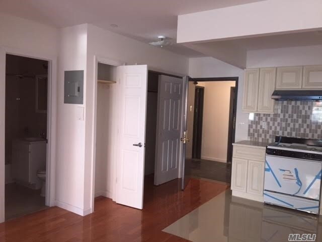Foto del edificio - 112-44 38th Ave