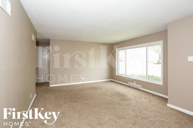 Building Photo - 1290 Washington St