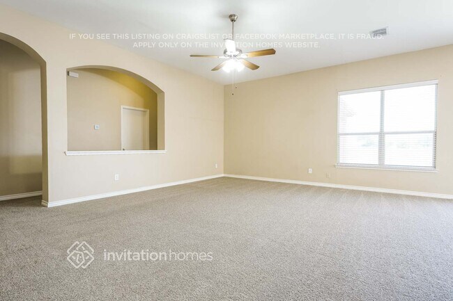 Foto del edificio - 7604 Longbow Ln