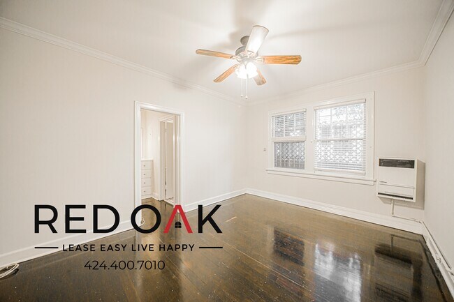Building Photo - 649 N Rossmore Ave