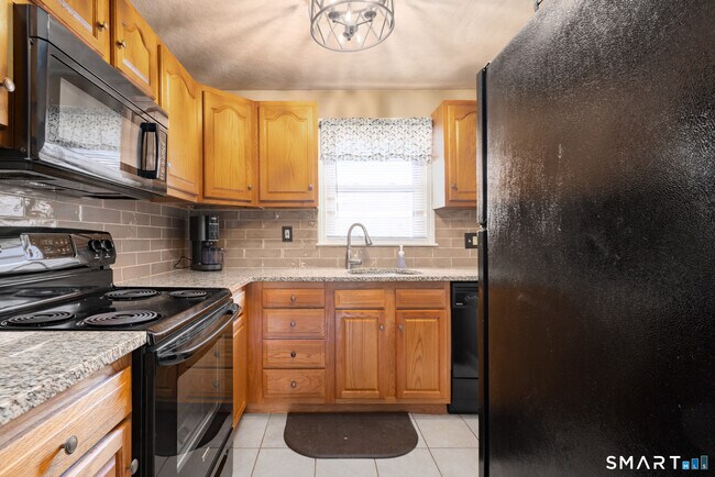 Building Photo - 53 Hiltbrand Rd