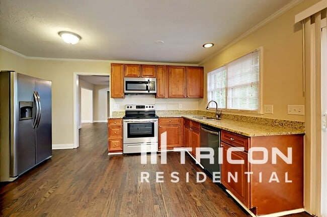 Building Photo - 11810 Lansbury Ct