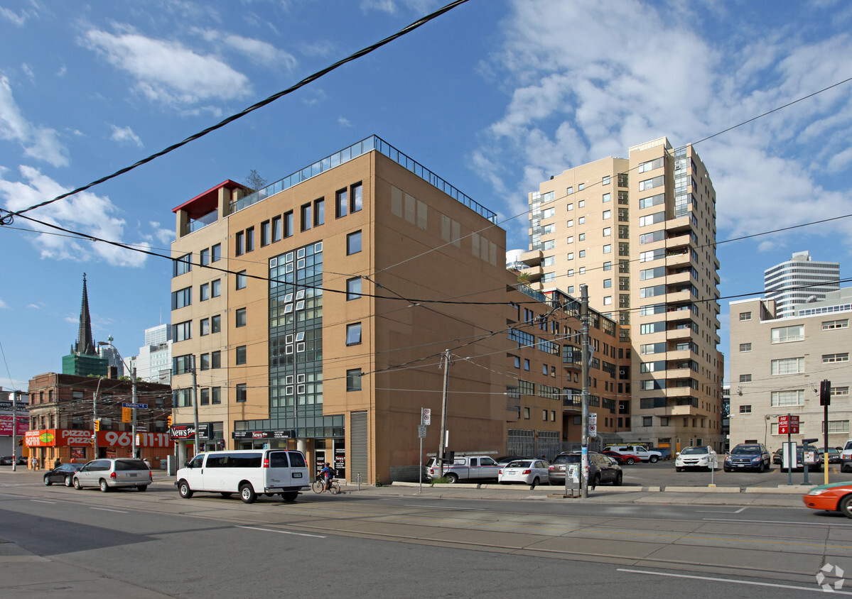 Building Photo - 80-106 Dundas St E