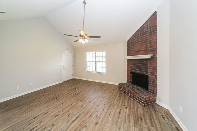 Foto del edificio - 5417 Riverdale Rd