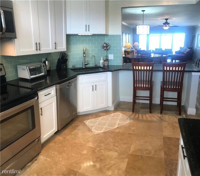 Building Photo - 2 br, 2 bath House - 111 N Pompano Beach B...