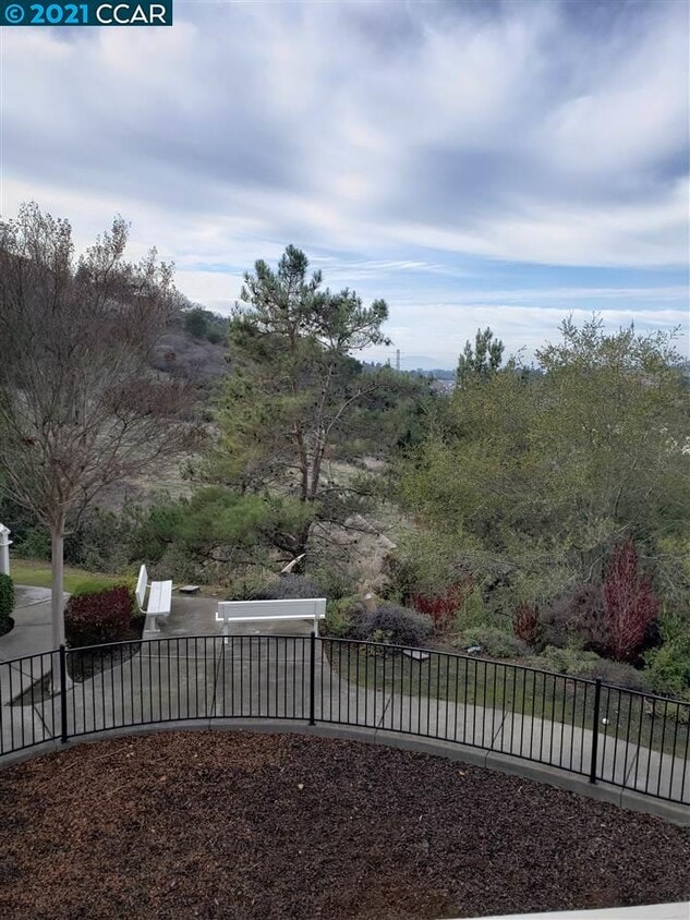 258 Napoli Ct Unit 258, Hercules, CA 94547 Condo for Rent in Hercules