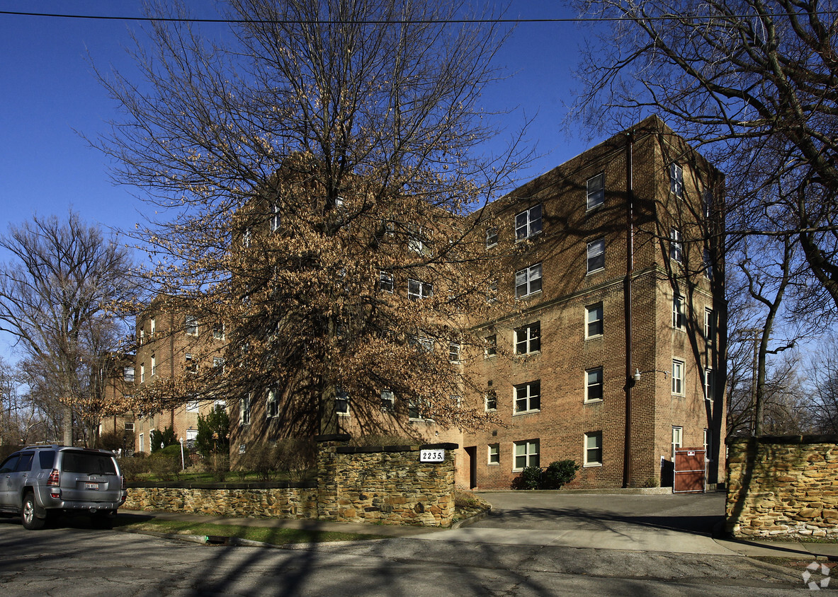 Overlook Park - Overlook Park Apartments