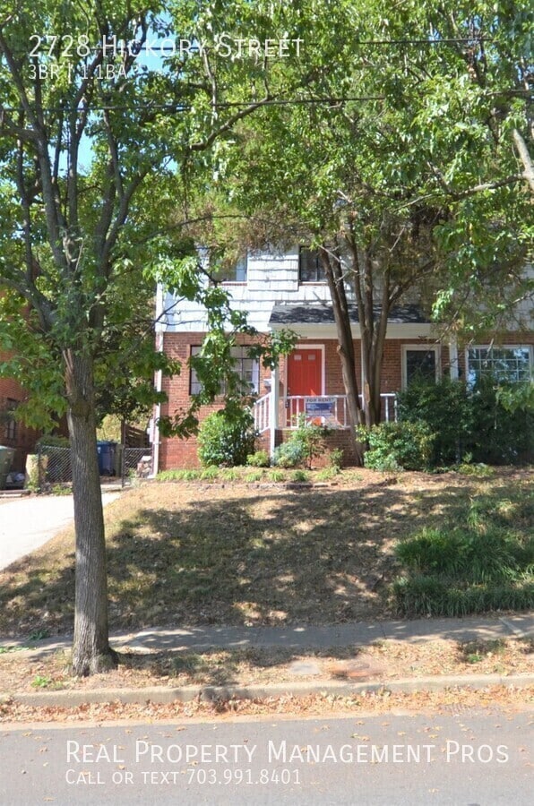 Photo - 2728 Hickory St House